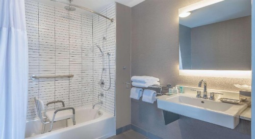 Wyndham Garden LaGuardia South image 8